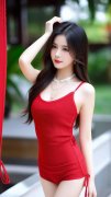 女生叫男生㖭本人的小兔子图片上